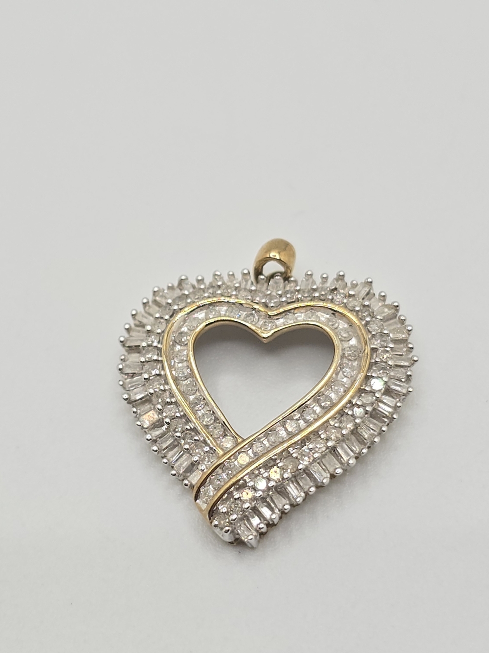 10K Gold Heart Pendant Round & Baguette Diamonds 3.6g - Picture 8 of 16